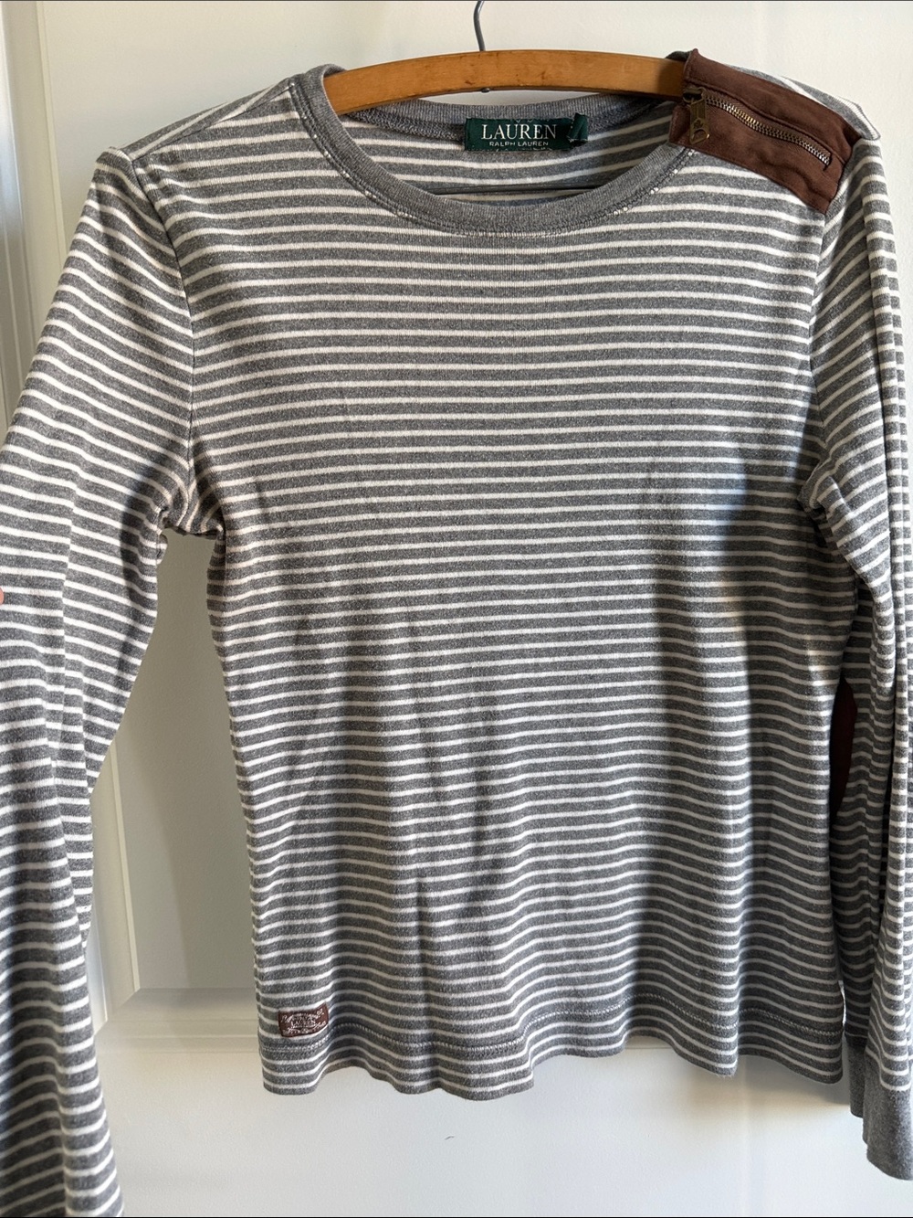 Lauren Ralph Lauren Gray & White Striped Women’s Long-Sleeve Top - M